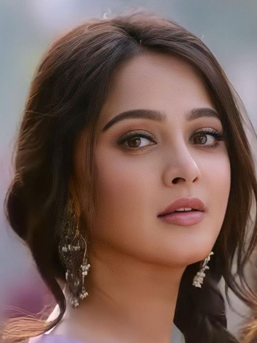 Anushka Shetty To Shah Rukh Khan: Celebs Who Made Powerful Comebacks ...