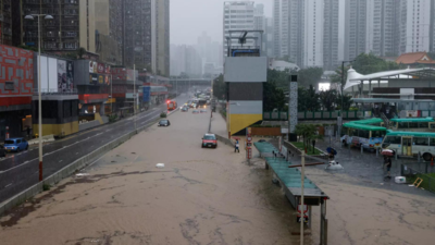 China: Hong Kong, Shenzhen deluged by heaviest rain on record, 83 hurt