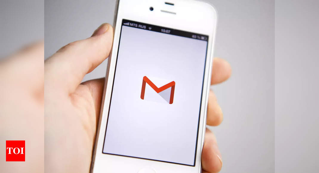 Gmail may soon give you the option to react to an email with emojis