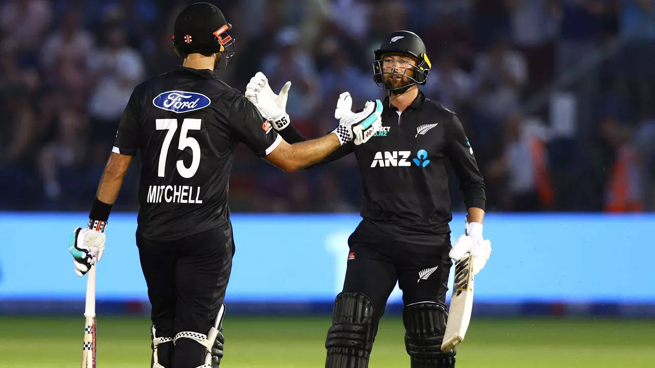 Malan and Brook smash England to opening T20 win over New Zealand