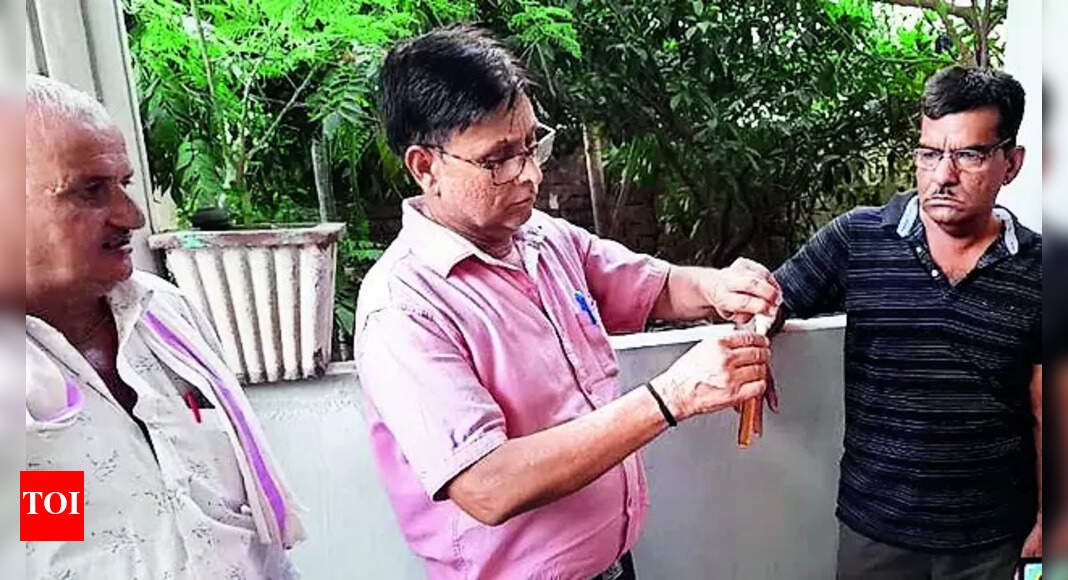 Water Contamination Phed Officials Collect Water Samples From Jhotwara