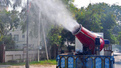 Anti-smog guns must, but only 34% large bldg sites use them