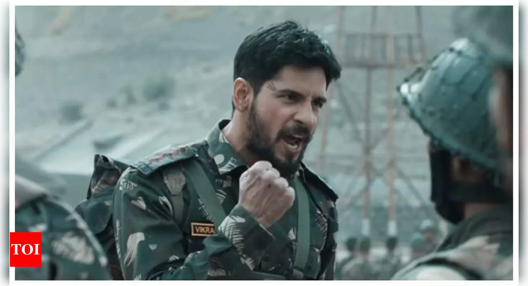 Sidharth Malhotra Remembers Captain Vikram Batra On His 49th Birth