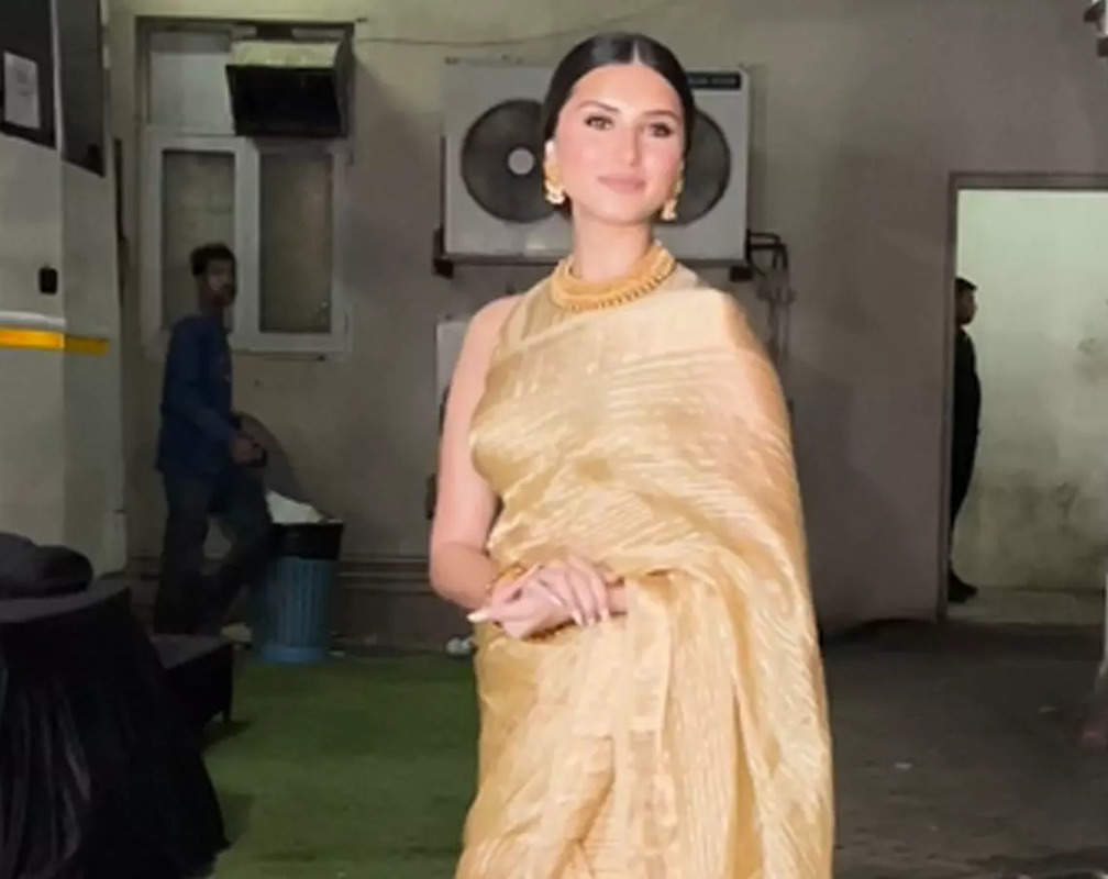 
Watch: Tara Sutaria defines elegance and grace in saree
