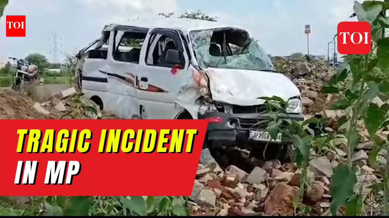 CCTV: Two killed as speeding van collides with bike in MP's Rewa district