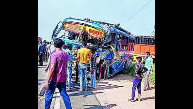Four killed, 14 sustain injuries as bus collides with truck in Nagaur