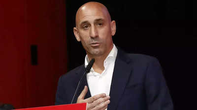 Spain's football chief Luis Rubiales resigns in kiss scandal
