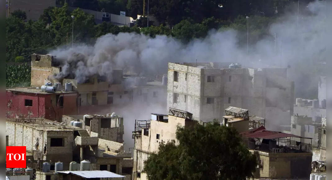 Dix morts alors que les affrontements reprennent dans un camp palestinien au sud du Liban