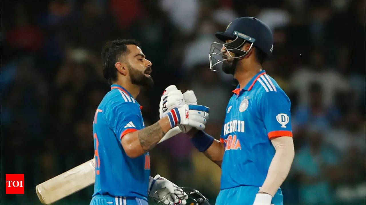 Absolute mastery Wishes pour in as Virat Kohli KL Rahul smash