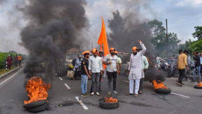Maharashtra-Telangana highway blocked by protesters