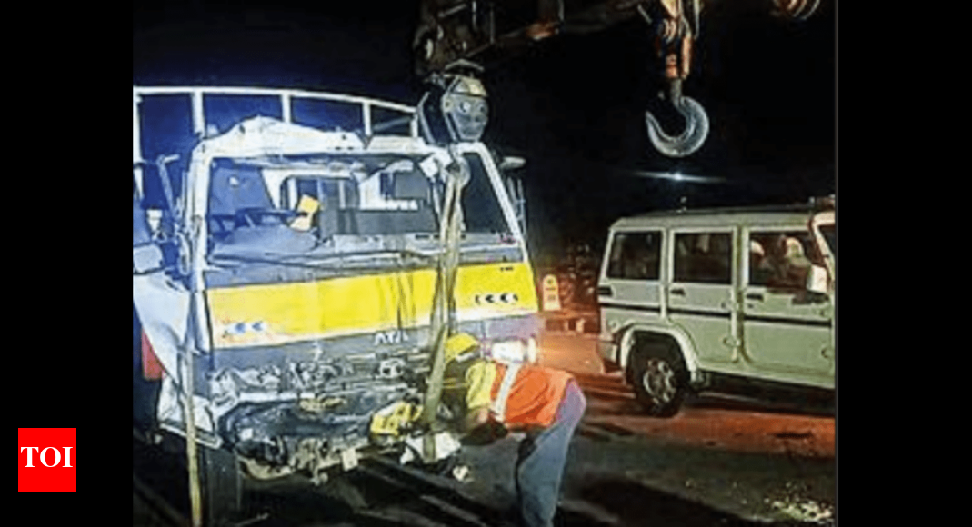 Seven women killed in freak accident in TN | Chennai News - Times of India