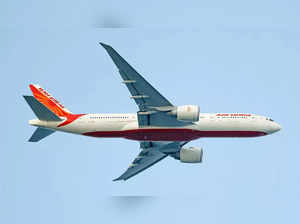 As its ambitions soar, Air India orders 470 Boeing and Airbus