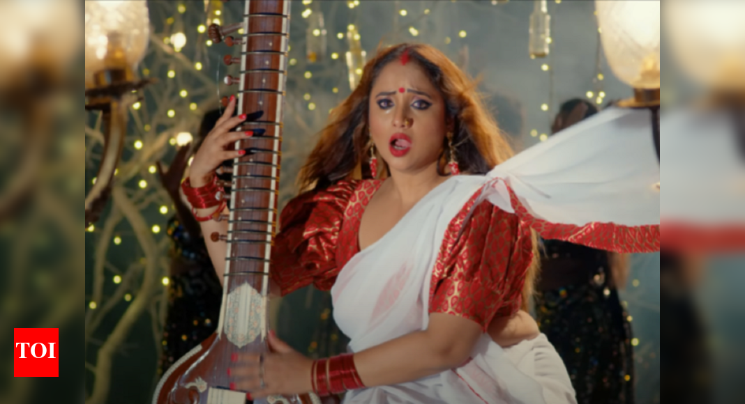 Rani Chatterjee's new sad song 'Balamua Chal Gaile Pardesh' is out ...