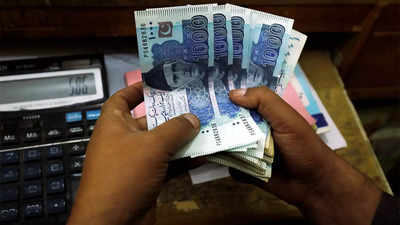 Afghanistan: Central Bank to ban use of Pakistani currency soon