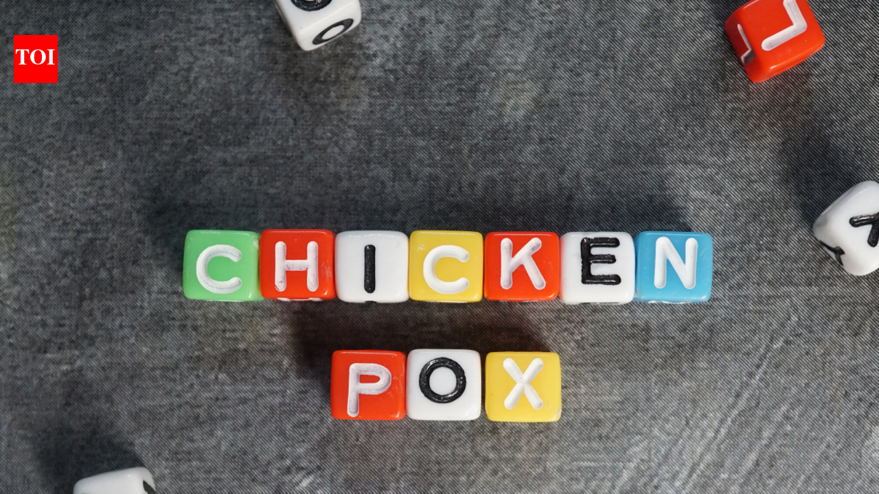 Chickenpox Symptoms: New variant of chickenpox-causing virus found in ...