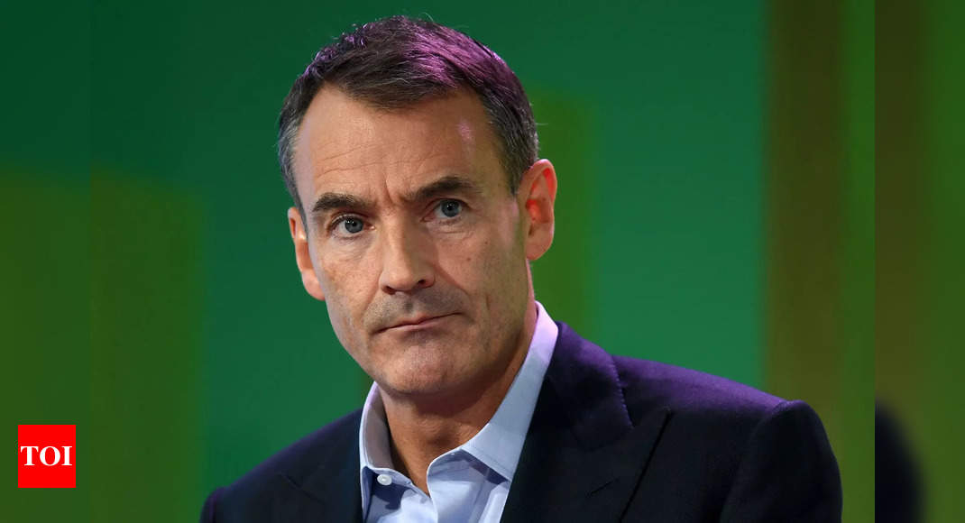 BP CEO Bernard Looney Resigns Over Past Relationships With Colleagues ...