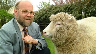 Remembering Ian Wilmut: What went into making Dolly the sheep?