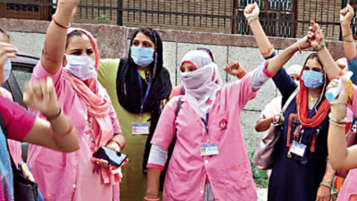Delhi: Will go on indefinite stir if demands not met, warn Asha workers