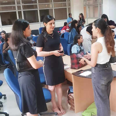 Panjab University students learn fashion styling