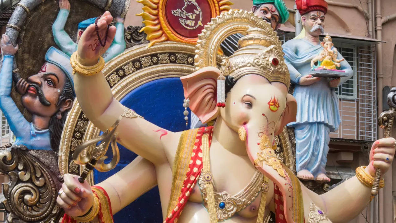 Ganesh Chaturthi 2023: Know The Best Time To Bring Lord Ganesha