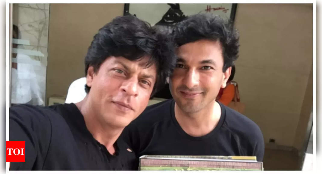 Vikas Khanna shares a sweet post for ‘Jawan’ star Shah Rukh Khan; recalls spending time with him at Mannat – See post | Hindi Movie News – Times of India