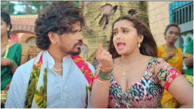 Pravesh Lal Yadav and Neelam Giri's new song 'Machhari Ke Kant Ke Nathuniya' is out!