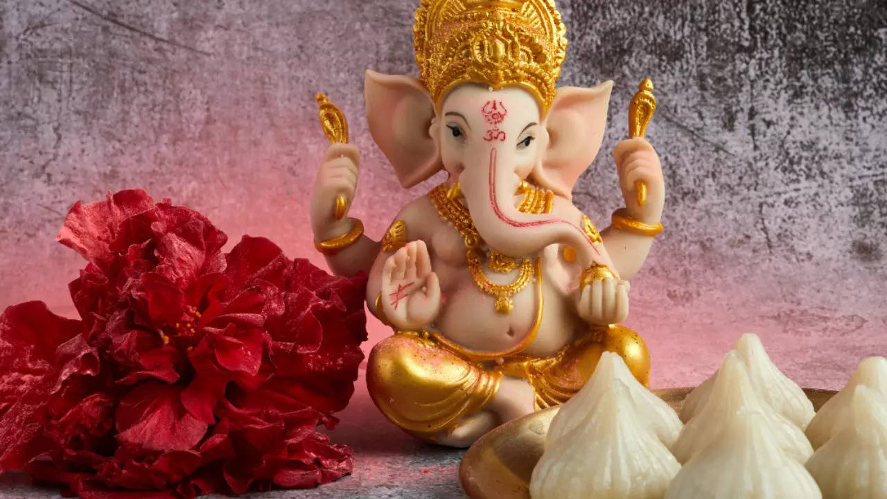 Happy Ganesh Chaturthi 2023: Wishes, Messages, Quotes, Images