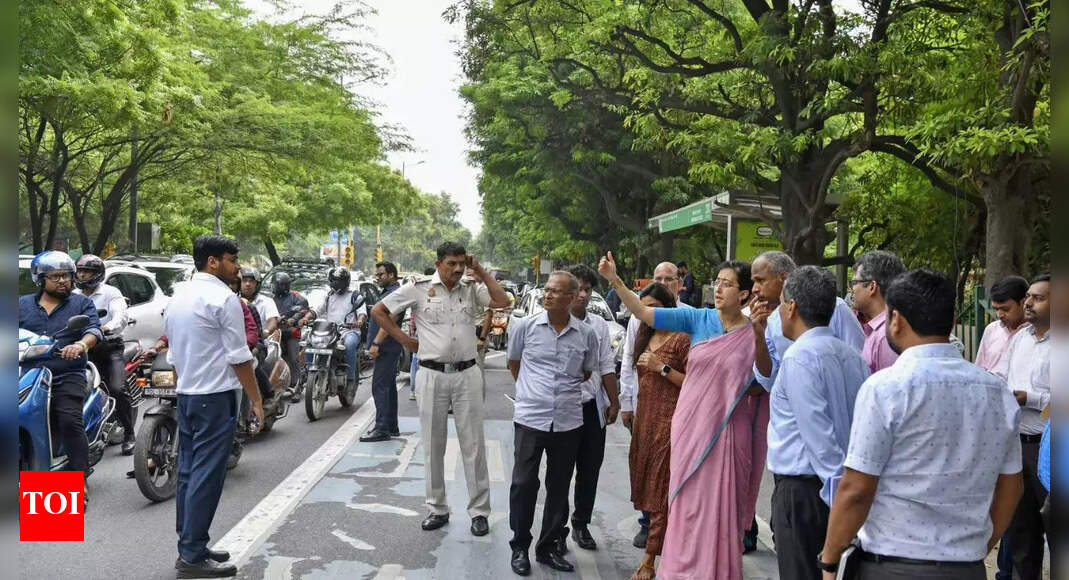 PWD Roads: Delhi government to redesign, spruce all PWD roads in city ...