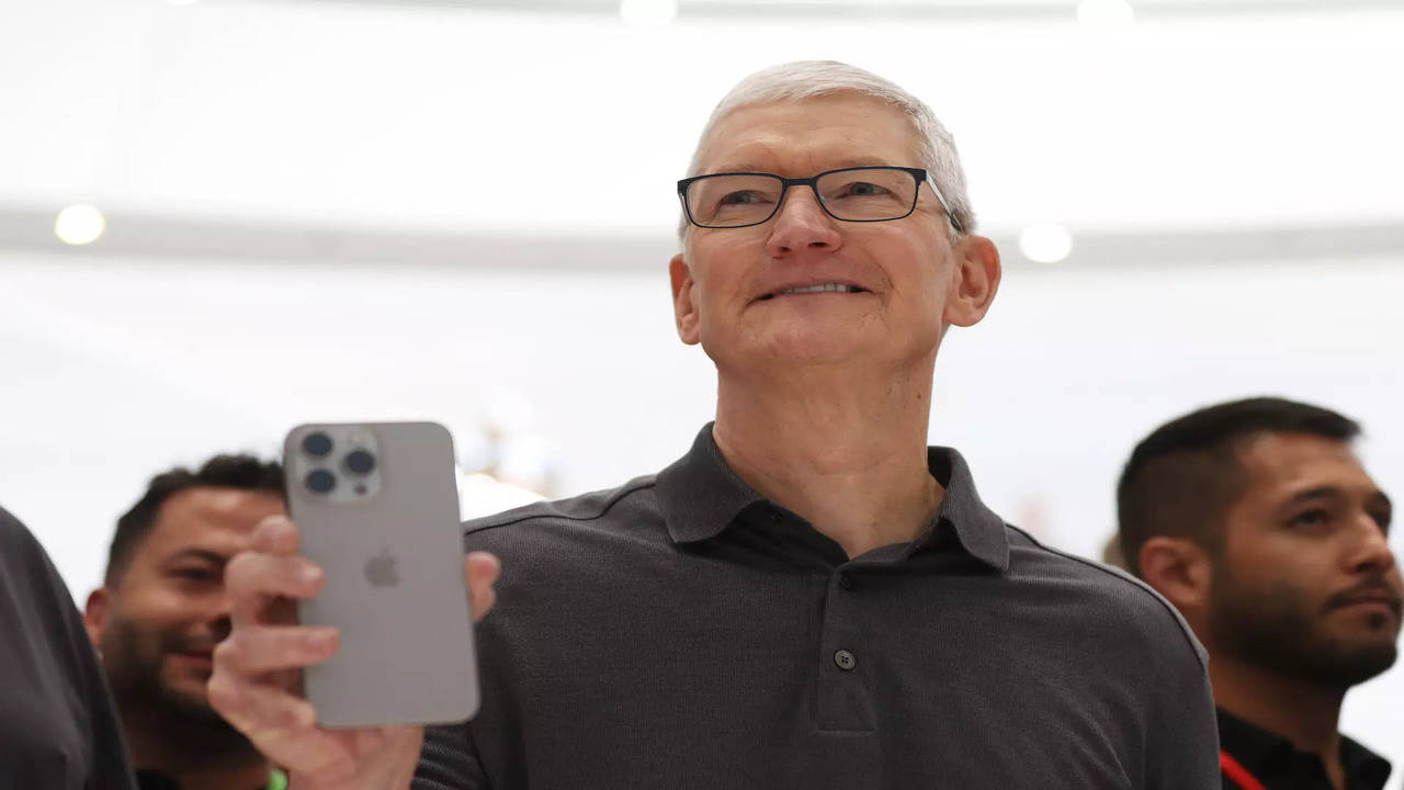 Tim Cook hints that Apple plans to redefine the television set