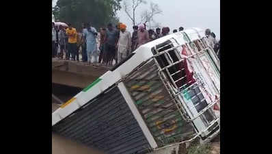 At least 5 dead as bus falls into canal in Punjab's Muktsar district