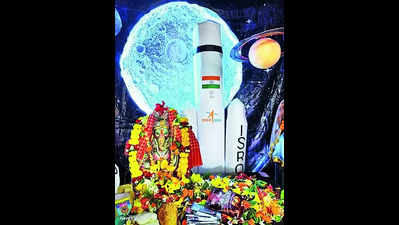 Chandrayaan-3 pandal huge hit with devotees
