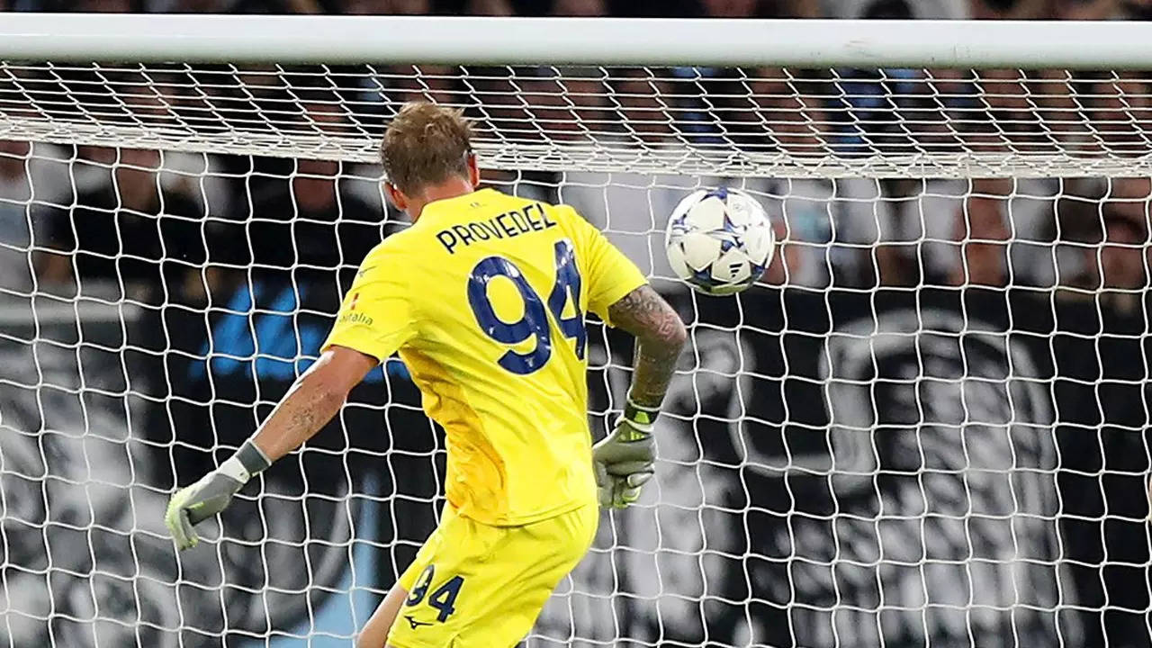 Keeper Provedel heads in last-ditch equaliser for Lazio against