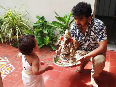 TV actor Navin Vetri celebrates Ganesh Chaturthi with his family; see pics