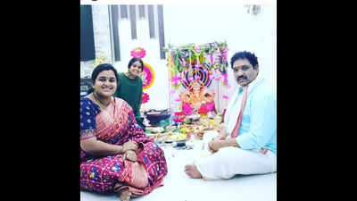 Telugu TV actor Sreevani welcomes Lord Ganesha into their new home