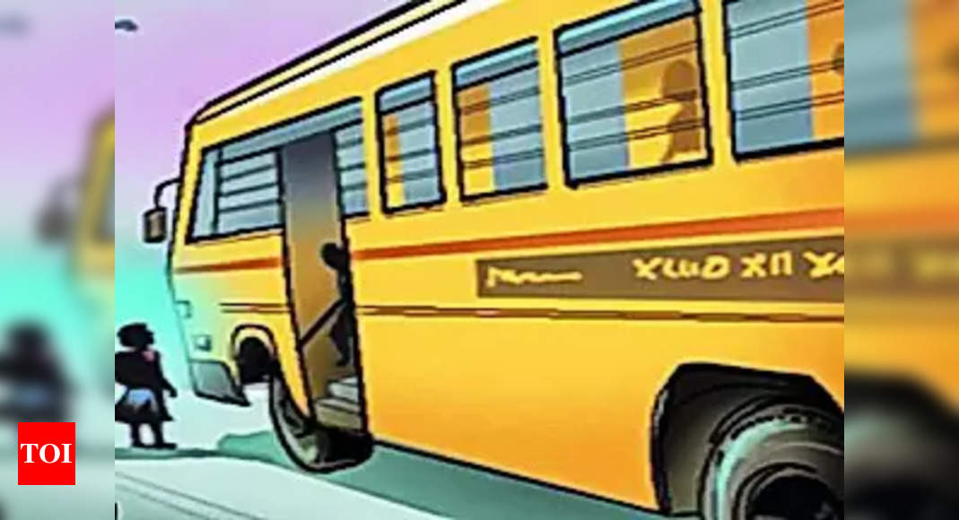 Wheel: Driver Dies At Wheel, After Saving Lives Of 40 Kids | Vijayawada ...