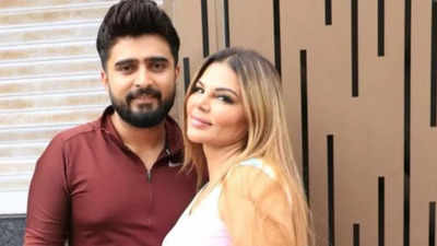 Rakhi Sawant files application against Adil Khan Durrani for cancellation of his bail and a defamation case; says "I am sure his bail will get cancelled soon"