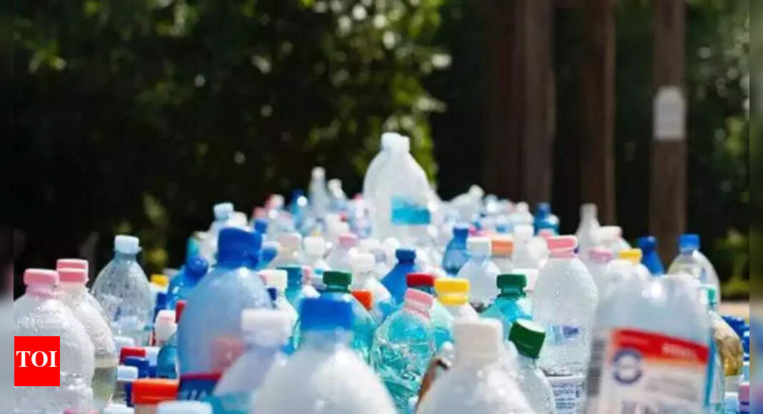 In a first, Massachusetts to ban purchase of singleuse plastic bottles by state agencies