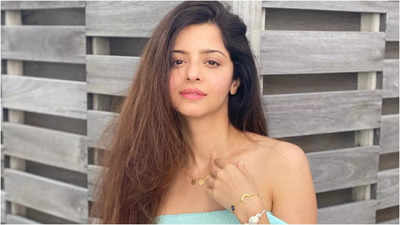 Vedhika raises her voice against animal cruelty, says, “The worst species ever to walk this planet earth is human being”