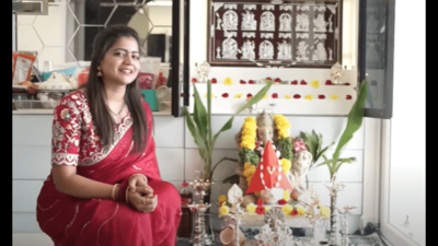 Telugu TV anchor Shiva Jyothi aka Savithri celebrates Ganesh Chathurthi in her new home