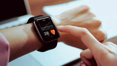 Monitoring body temperature using smartwatch holds key to detecting chronic diseases in the future