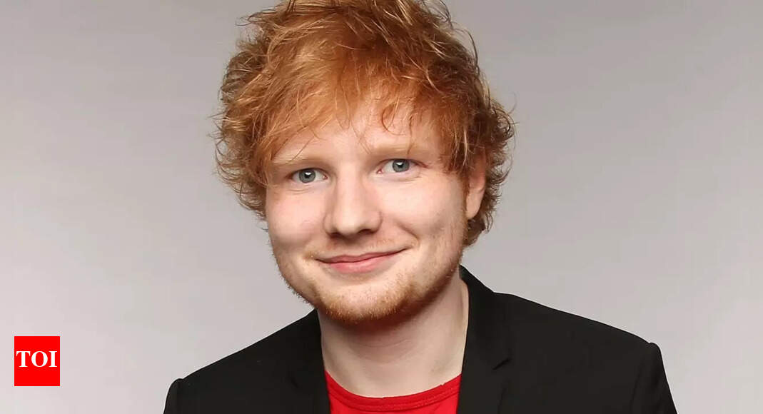 Ed Sheeran gives kitchen surprise to Courtney Cox with new song