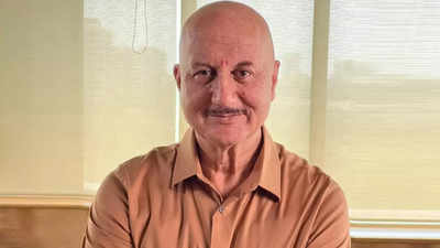 Anupam Kher shares a musical moment with M.M Keervani on piano