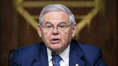 US Senator Menendez hit with bribery charges over Egypt ties