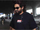 Allu Arjun exudes effortless style in all-black ensemble at Mumbai airport