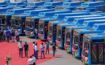 Delhi govt inks pact with Switch Mobility for 950 low-floor e-buses