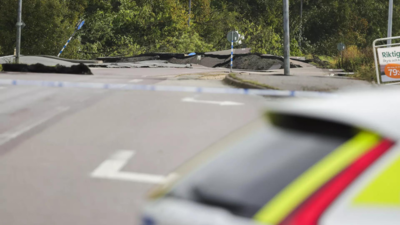 Sweden: A landslide in Sweden causes a huge sinkhole on a highway and 3 ...