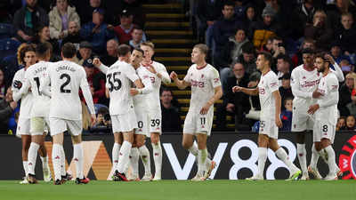 Burnley Vs Man United: Premier League: Bruno Fernandes' Stunning Strike ...