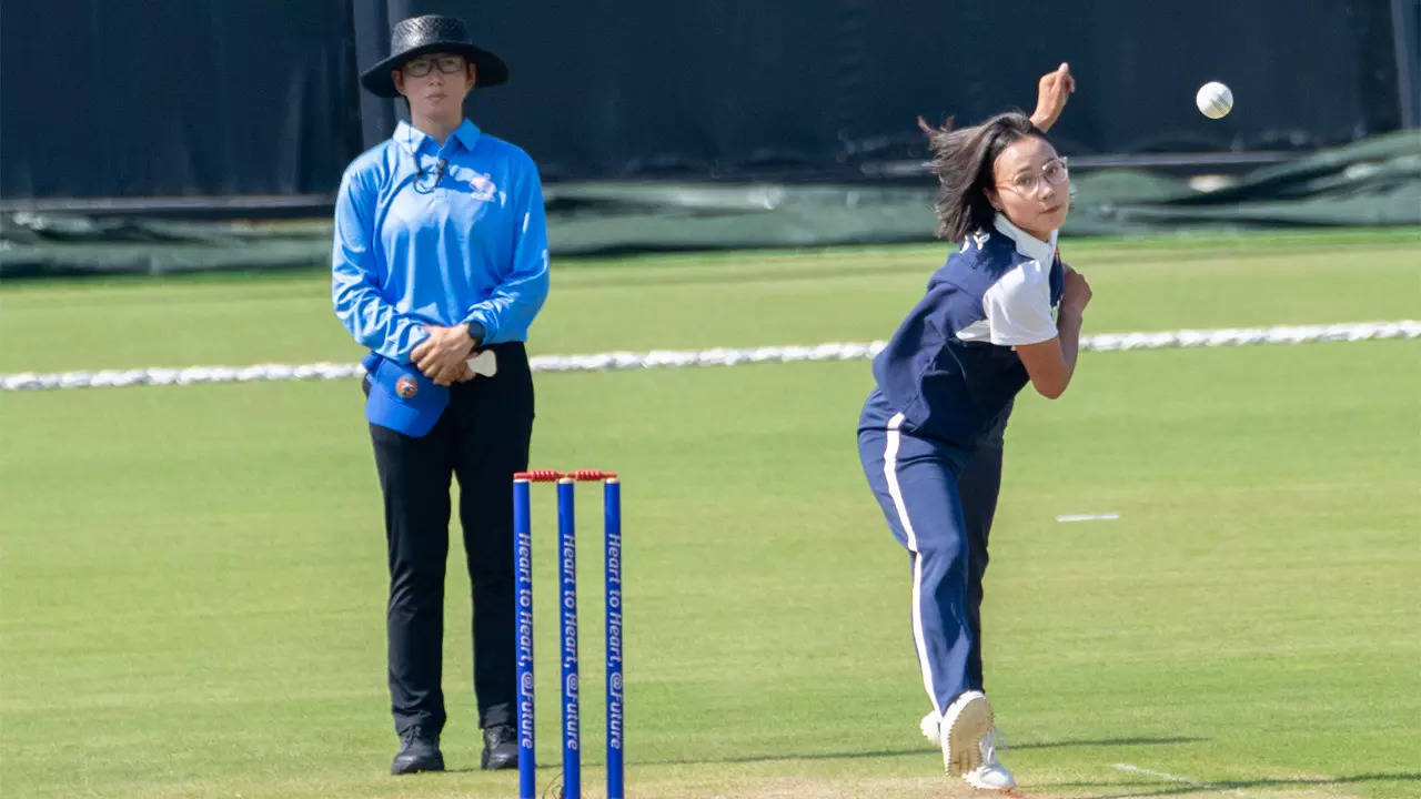 4 bats for 12 players - Mongolian women cricketers earn respect at Asian  Games | Asian Games 2023 News - Times of India