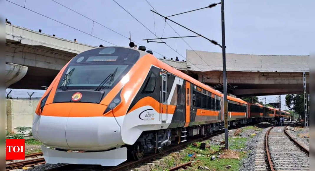 PM Modi Flags Off 9 New Vande Bharat Express Trains For 11 States ...