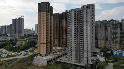 'Even 1.4 billion people can't fill all empty homes': Former Chinese official on property crisis